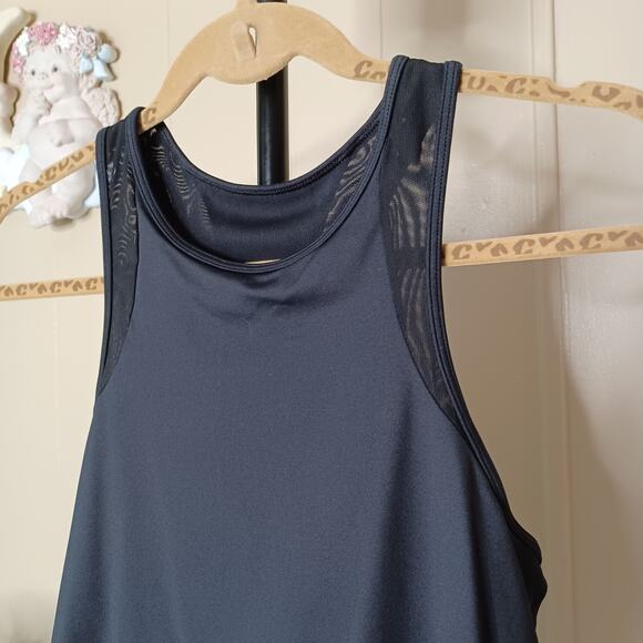 GapFit Mesh Splice Racerback Black Tank Top | Size M - Picture 2 of 8